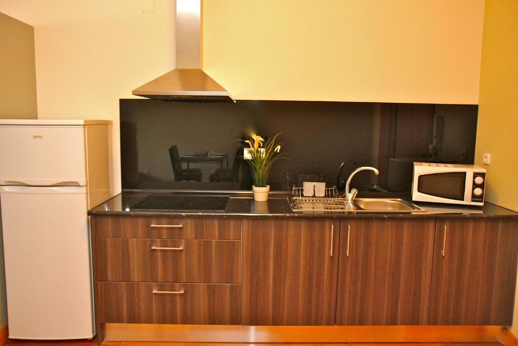 Low Cost Tourist Apartments - Palacio Da Bolsa Porto Szoba fotó